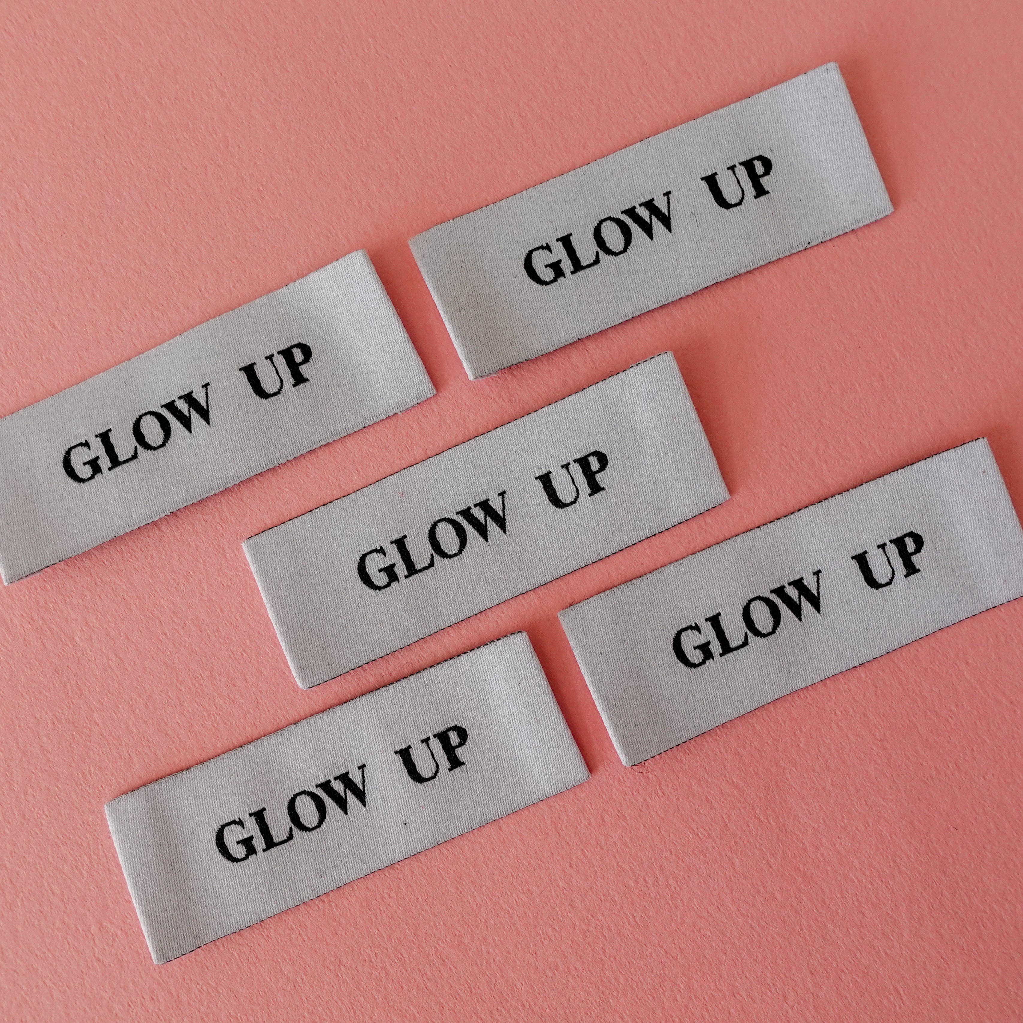 Etiquettes tissées  - Glow Up (lot de 5)
